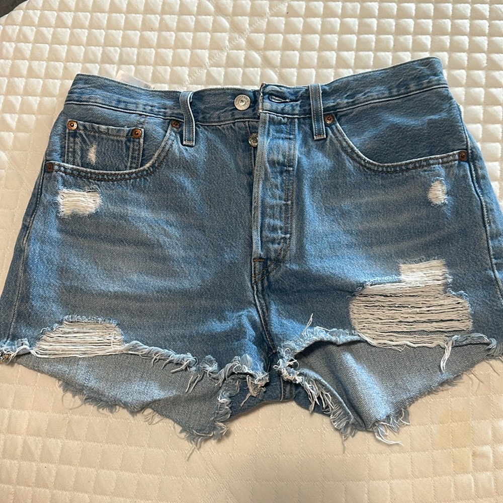Levi’s distressed Light wash jean shorts